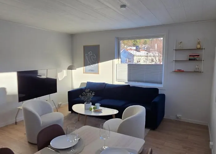 Appartement Modern Arctic Retreat With Stunning Mountain Views Narvik