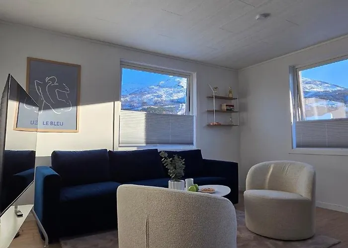 Modern Arctic Retreat With Stunning Mountain Views Narvik