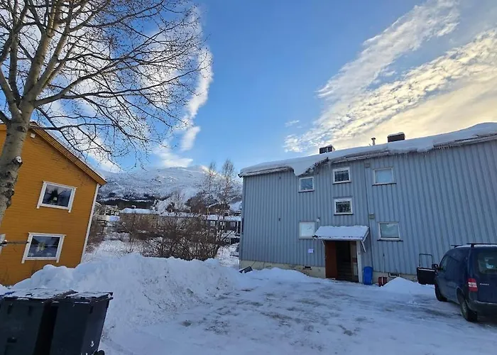 Appartement Modern Arctic Retreat With Stunning Mountain Views *